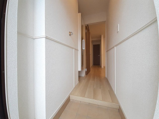 ゆったりとした玄関です