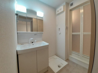 コンパクトで使いやすい洗面所