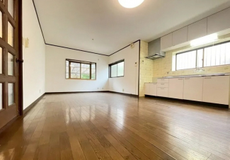 【居間・リビング】