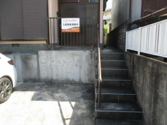 コンパクトカーもしくは軽自動車まで