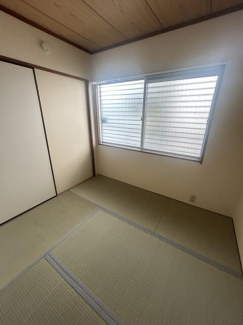 和室（玄関横）