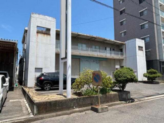 松山市山越４丁目の倉庫の画像