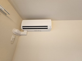 もちろんエアコン付きです