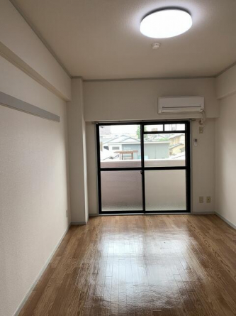 松山市水泥町のマンションの画像