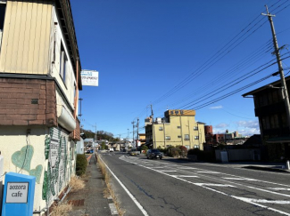 2025年12月撮影　前面道路東側