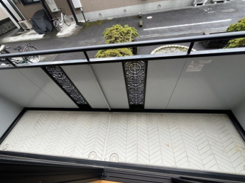 【バルコニー】