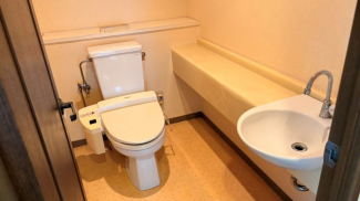 大変丁寧にお使い頂いていますが、お好きにリフォームして頂けます。