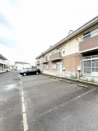 駐車場に車を止められます