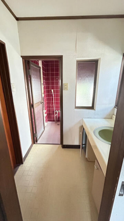 松山市越智３丁目の中古一戸建ての画像