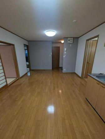 四国中央市下柏町のアパートの画像