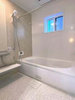 松山市南斎院町の新築一戸建ての画像