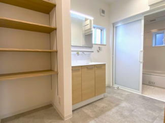 松山市南斎院町の新築一戸建ての画像