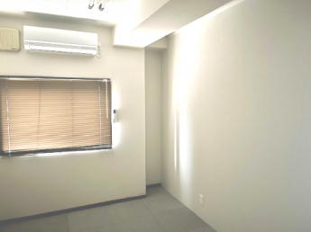 1階にはこのような洋室が4室ございます。