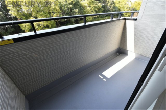 バルコニー3面付き。