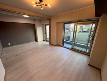 【居間・リビング】