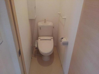 シンプルで使いやすいトイレです