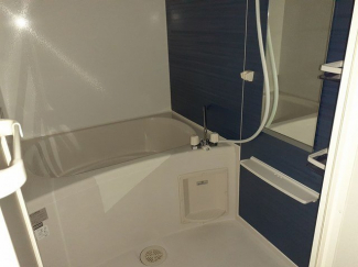 コンパクトで使いやすいお風呂です