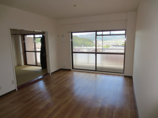 【居間・リビング】