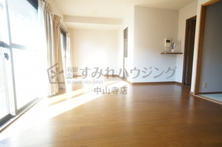 【居間・リビング】