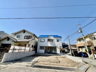 【前面道路含む現地写真】