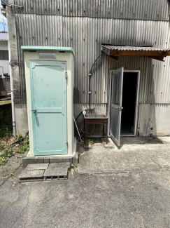 トイレ、手洗い場