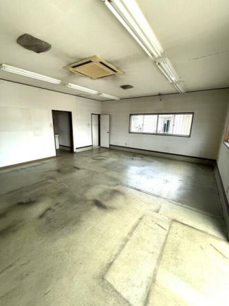 新居浜市宇高町４丁目の倉庫の画像