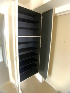 シューズボックス