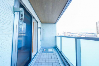 【バルコニー】