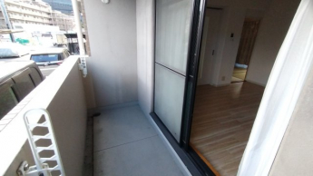 【バルコニー】