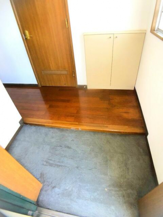 土間張替中です