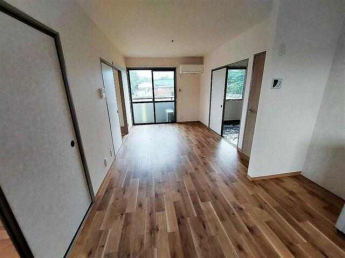 新居浜市中萩町のアパートの画像