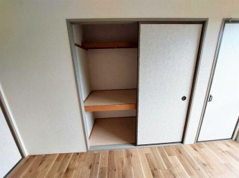 新居浜市中萩町のアパートの画像