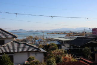 二階からの琵琶湖の眺め