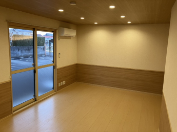 【居間・リビング】