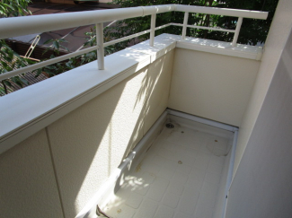 【バルコニー】