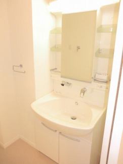 新居浜市坂井町２丁目のマンションの画像