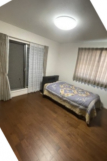 7.64畳
ベランダに繋がる唯一の部屋になります