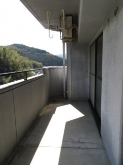 【バルコニー】