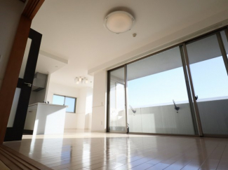 【居間・リビング】