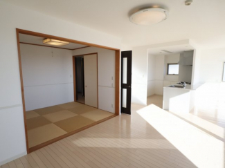 【居間・リビング】