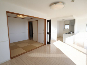 【居間・リビング】