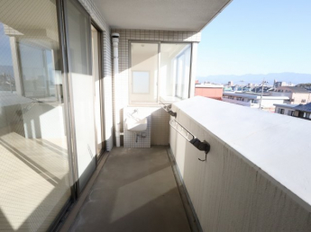 【バルコニー】