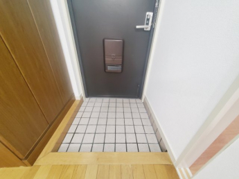 【玄関】