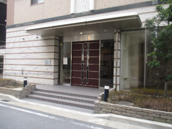 【エントランス】