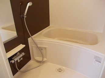 日々の疲れを癒すお風呂付です