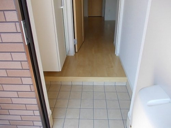 明るい玄関です