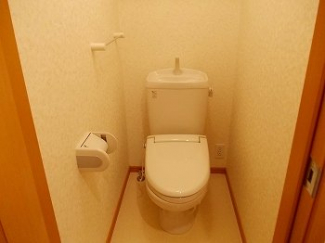 清潔感のあるトイレです