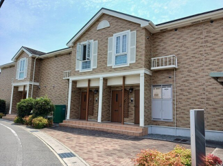 落ち着いた雰囲気の外観です