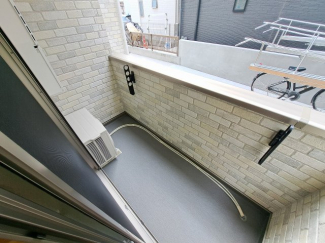 【バルコニー】