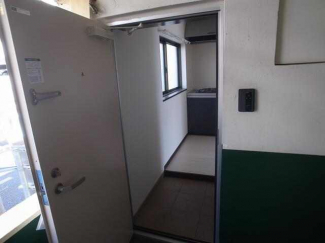 クチンビルヂングの画像